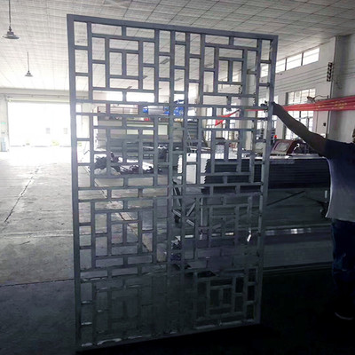 德兴小餐馆的仿古时尚铝合金铝窗花 融合传统与现代的装饰艺术