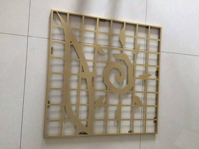 古建筑复古木纹铝花格的造型特色