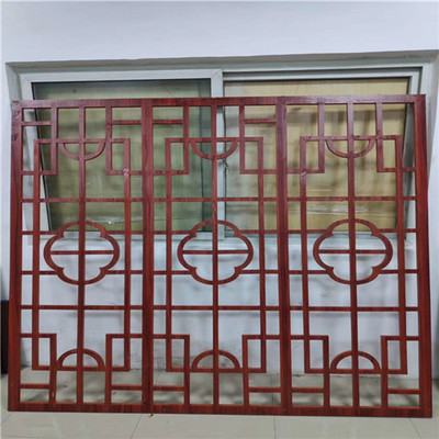 校园宿舍仿古铝窗花格 木纹色铝花格材料的古韵新篇